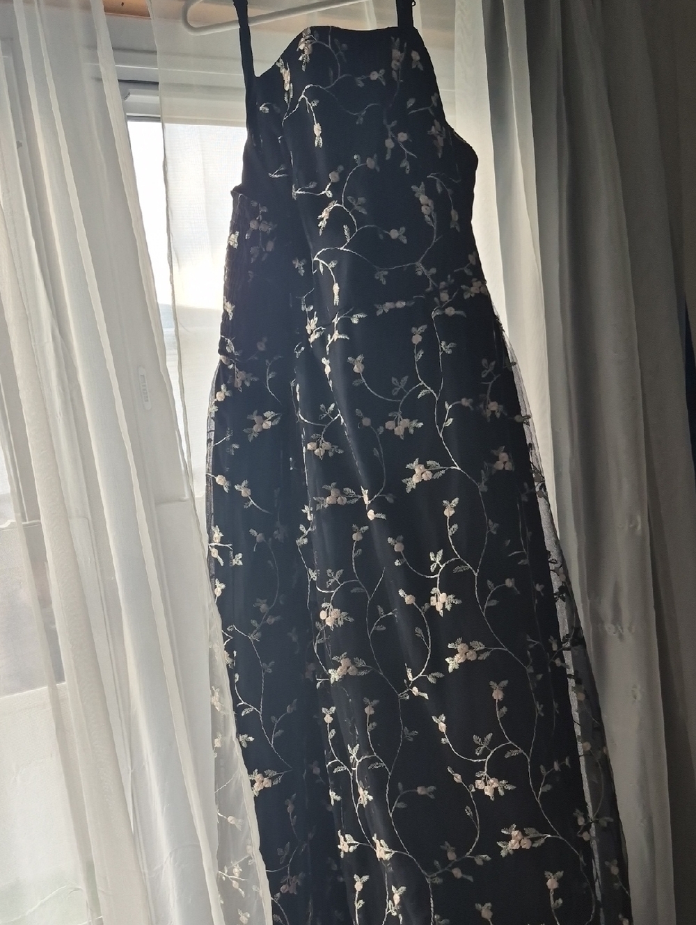 Shein Curve Black Maxi Dress with Cream Floral Embroidery